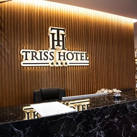 Triss Hotel Tirana Zewnętrze zdjęcie
