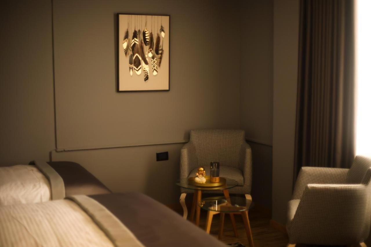 Triss Hotel Tirana Zewnętrze zdjęcie