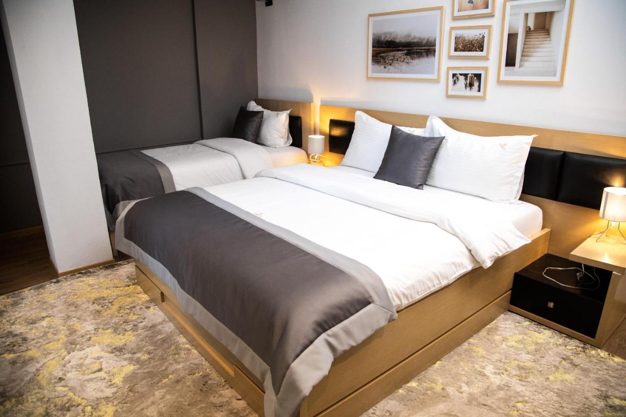 Triss Hotel Tirana Zewnętrze zdjęcie